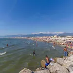Apartment Cozy In With Wifi Viareggio