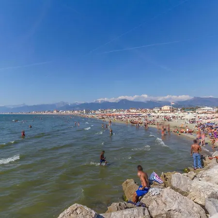 Apartment Cozy In With Wifi Viareggio