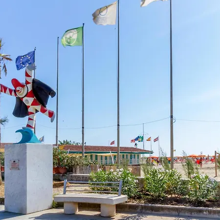 Apartament Cozy In With Wifi Viareggio