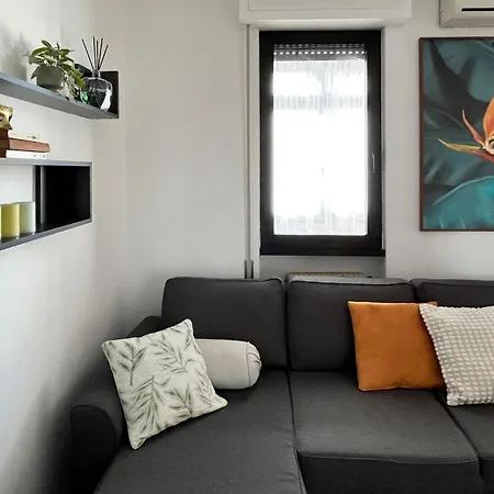 דירה Cozy In With Wifi